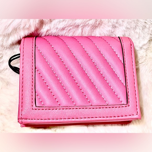 Steve Madden Pink Quilted Wallet - Picture 4 of 5